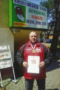 szef z dylomem